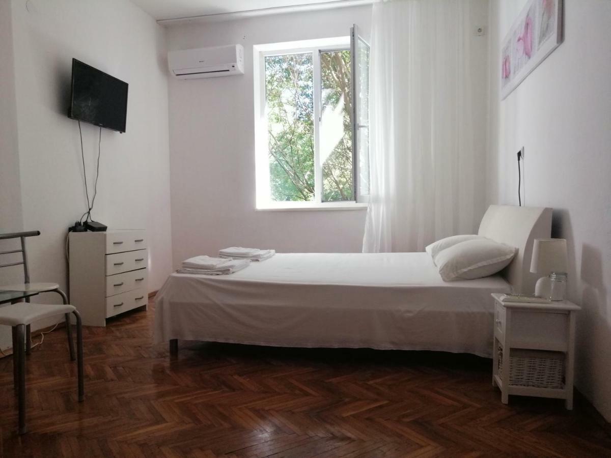 Top Location Near To City Center And Sea Garden Daire Burgaz Dış mekan fotoğraf